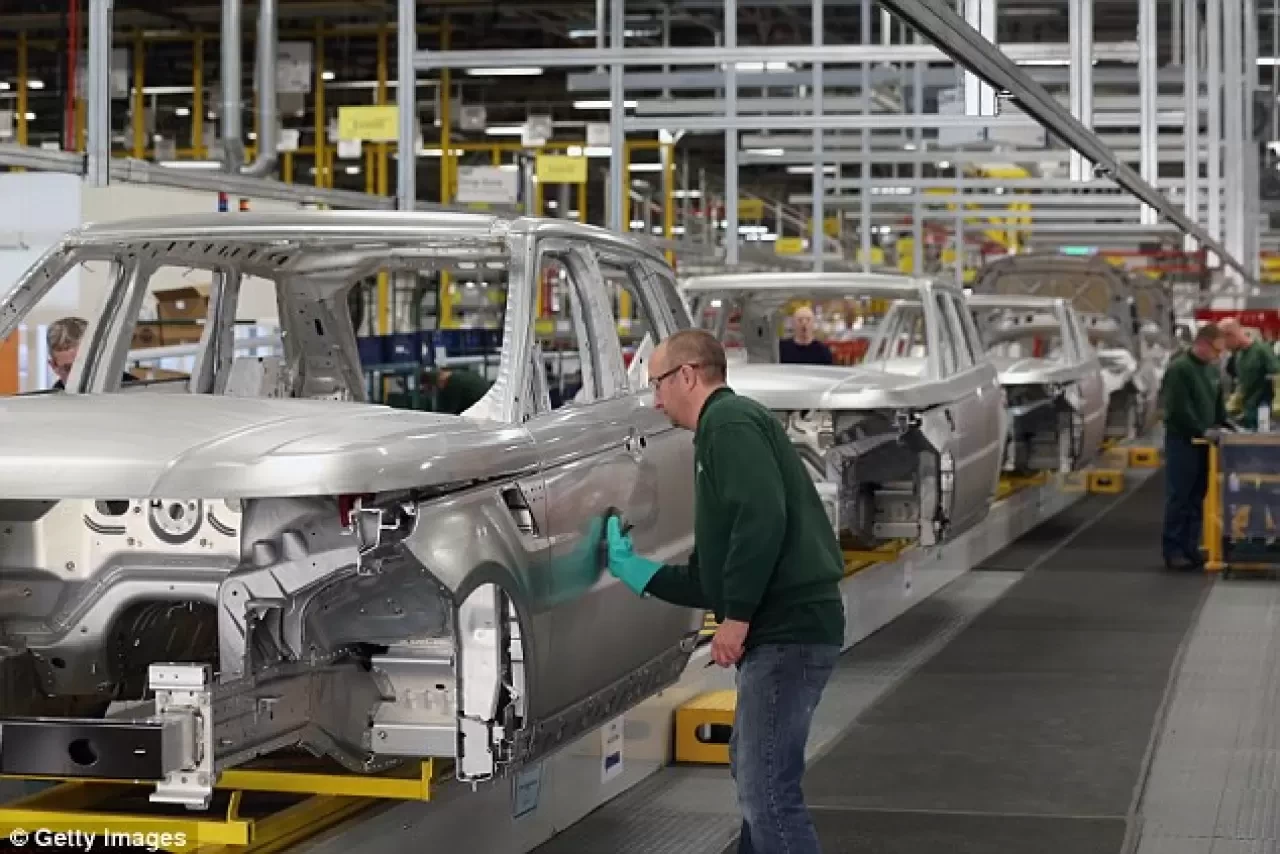 İngiltere Otomotiv Üretimi 2024'te Dip Yaptı