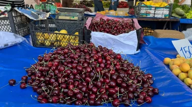 Perşembe Pazarı'nda Kiraz Fiyatları Rekor Kırdı, Vatandaşlar Şaşkın