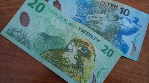 Çin'in İhracatındaki Yavaşlama Yeni Zelanda Doları Üzerinde Baskı Oluşturdu