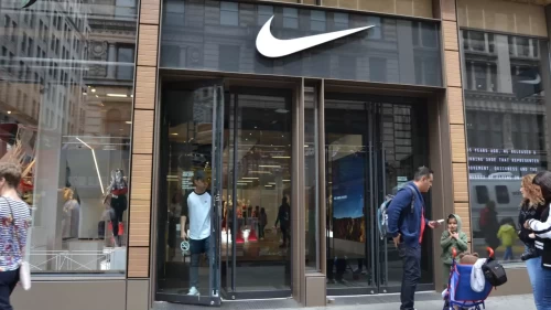 Nike, 1 Haziran'dan İtibaren ABD'de Fiyatları Artırıyor