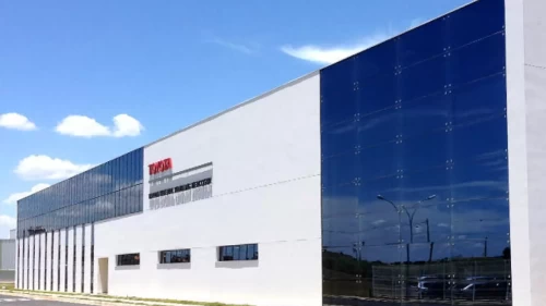 Toyota Industries'in 33 Milyar Dolarlık Satın Alma Teklifine Eleştiriler Artıyor