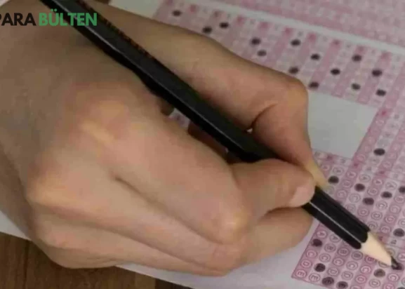Öğrencilere güzel haber geldi! Temmuz ayı itibarıyla burs tutarı artırıldı