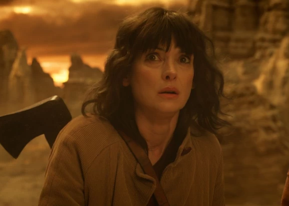 Joyce Byers neden Stranger Things: Sene 1985'te yer almıyor? İşte nedeni!